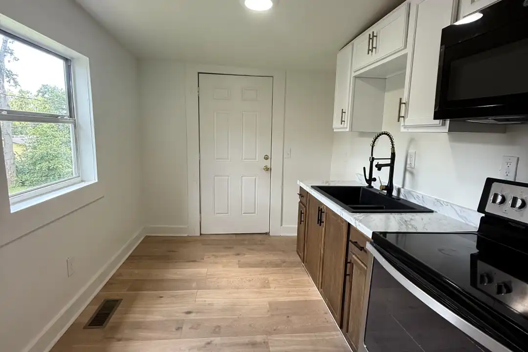 310 Gamma St S - View 5