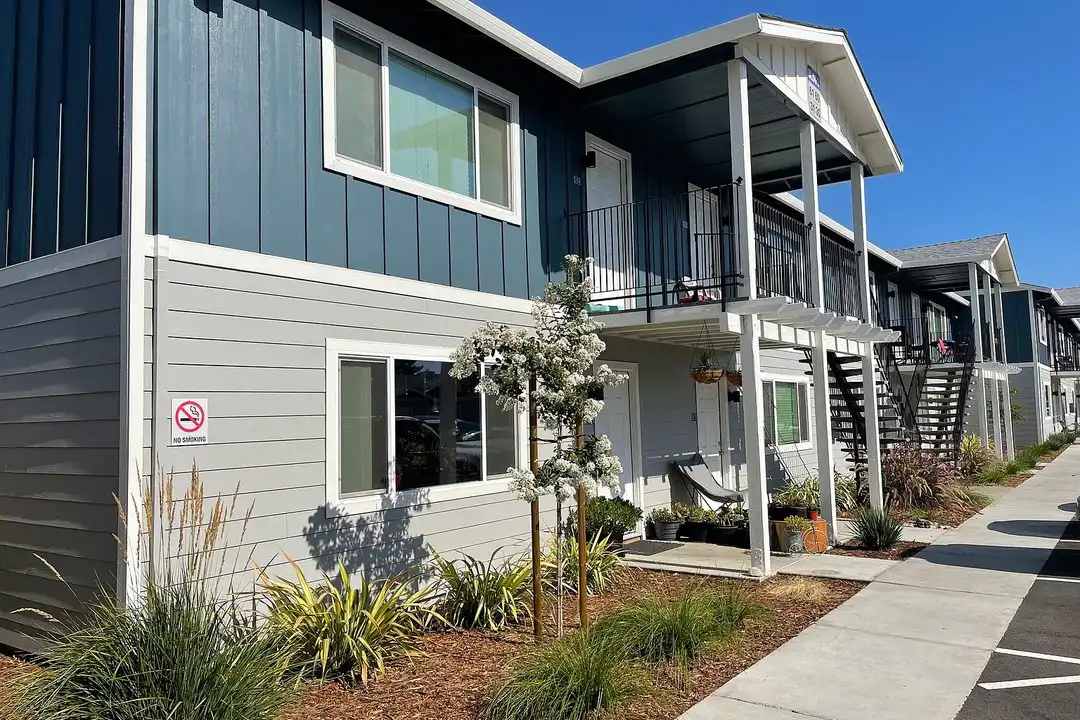 Sutter Commons Apartments - View 3