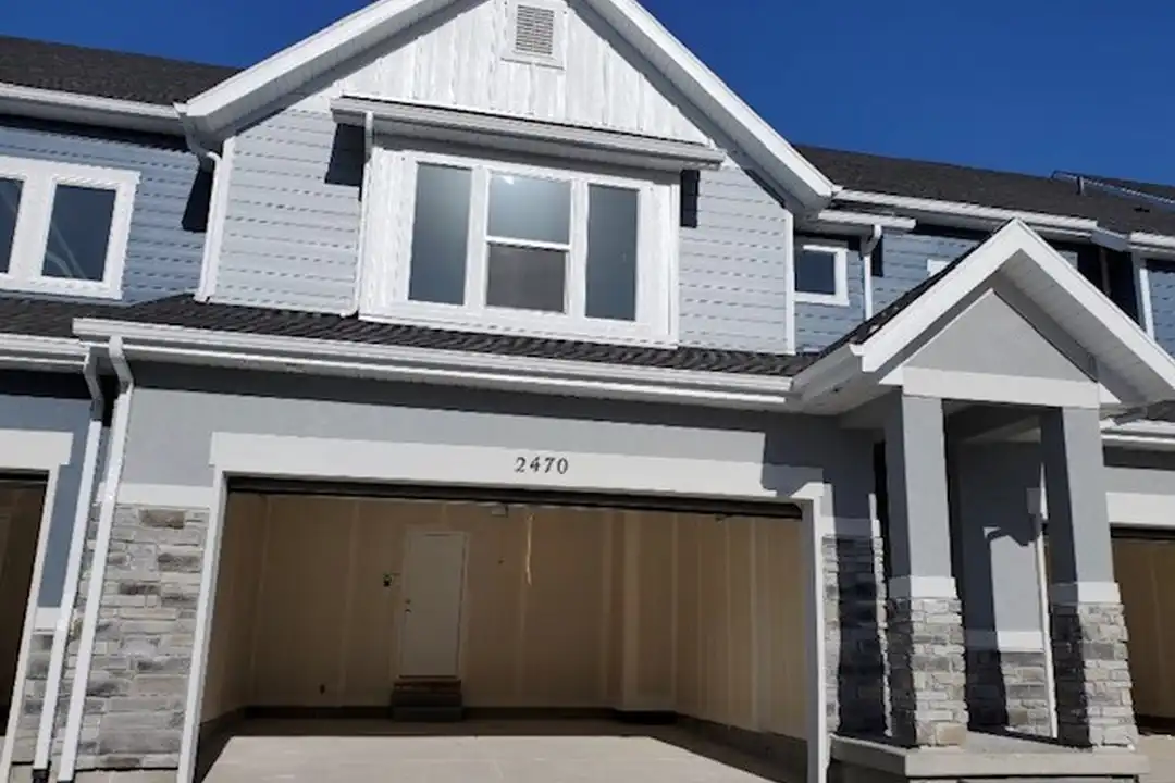 2470 Wysteria Dr - View 2