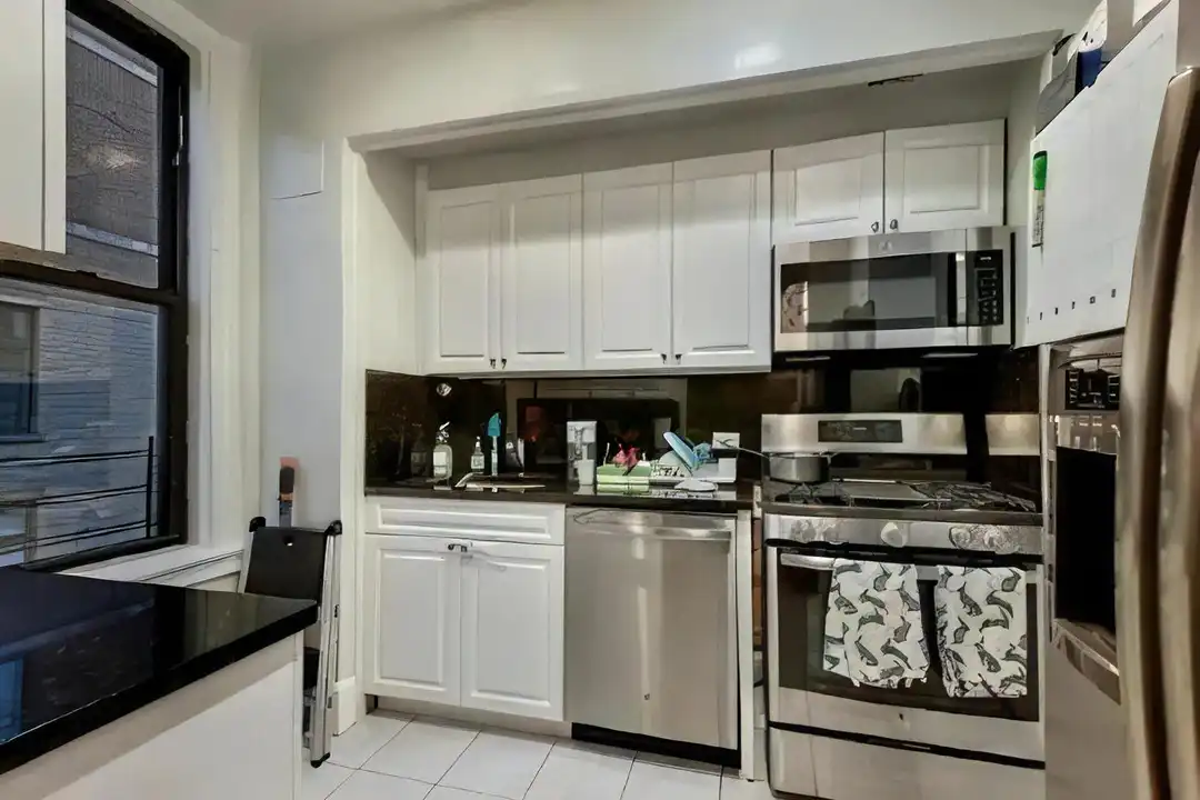 525 West End Ave unit 14FG - Vista 3