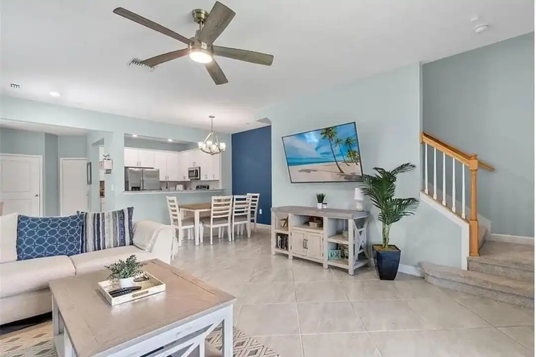 14129 Pine Lodge Ln - View 4
