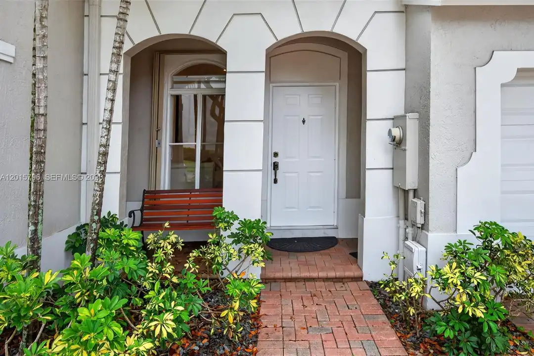 11248 NW 56th St - View 4