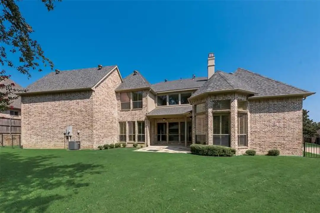 House in Heath - View 2