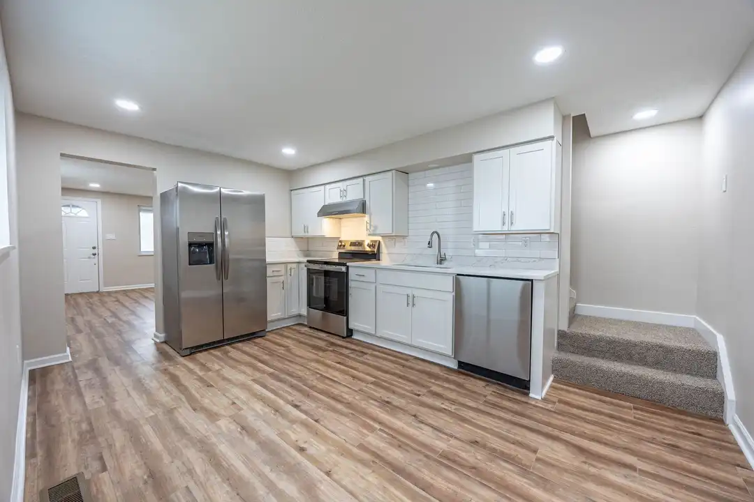 106 Blythe Rd - View 4
