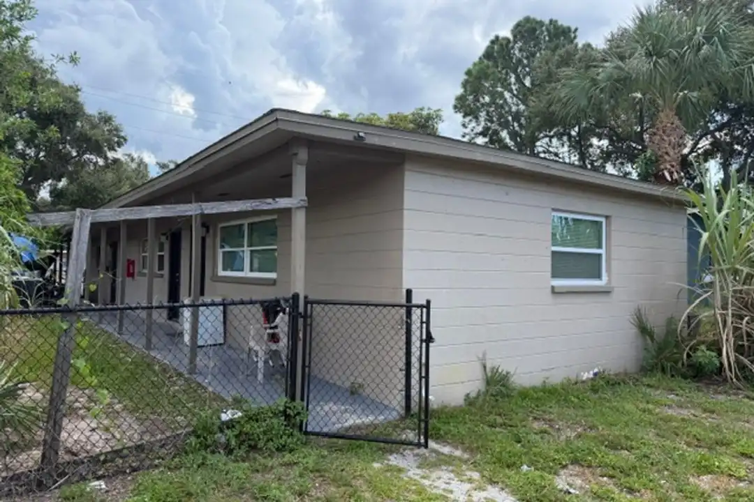 1339 28th St S unit 1339 28TH STREET S - UNIT 2 – photo 1 of 5