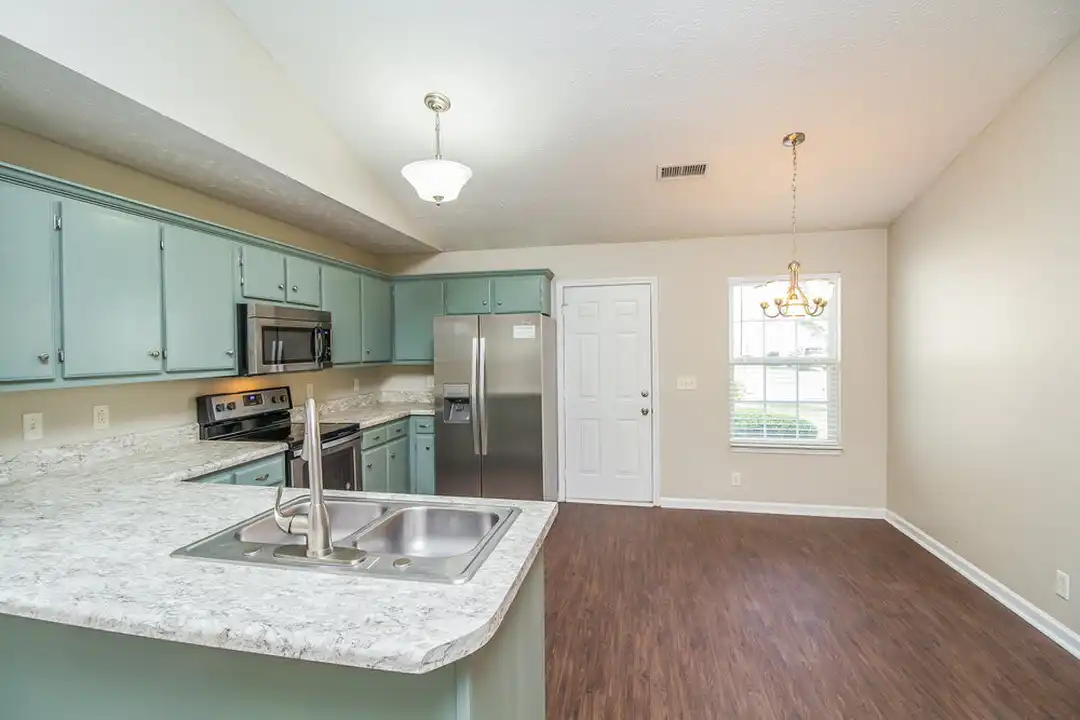 1147 Melvin Dr - View 4