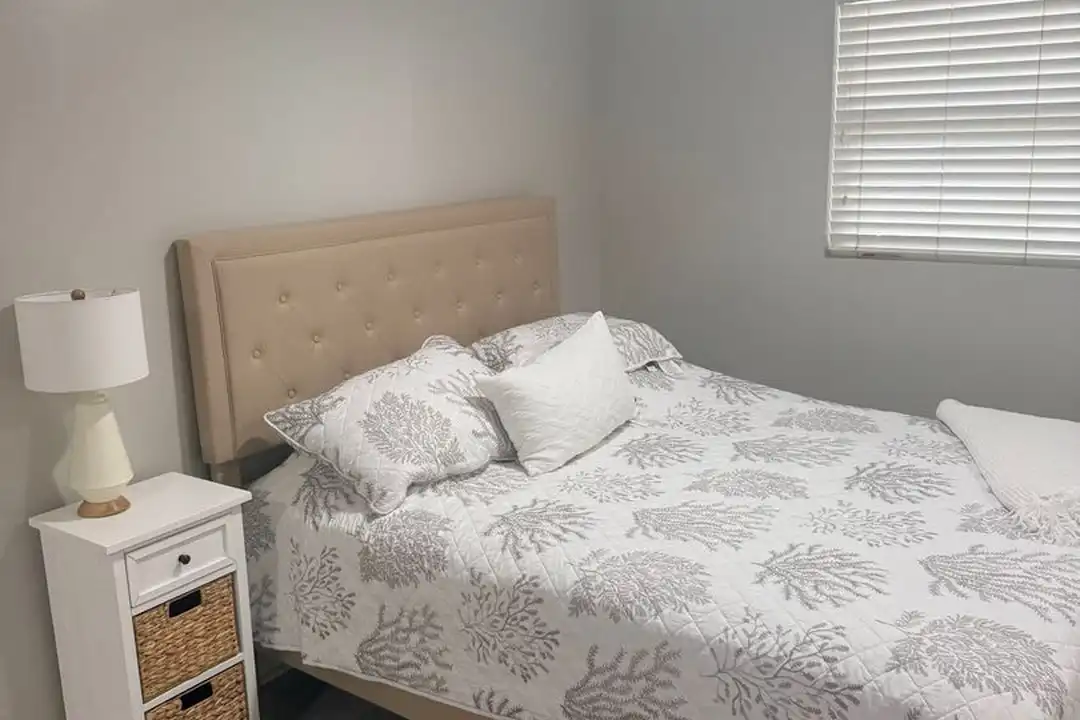 200 Walnut St unit # 1 - More