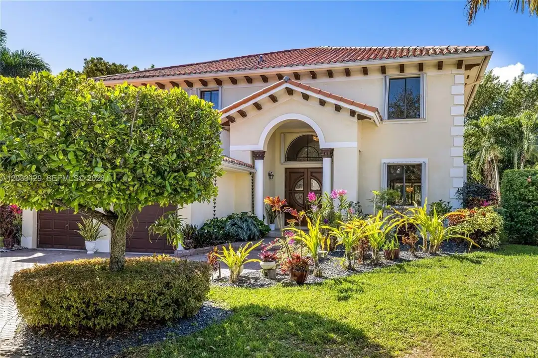House in Cutler Bay - View 2