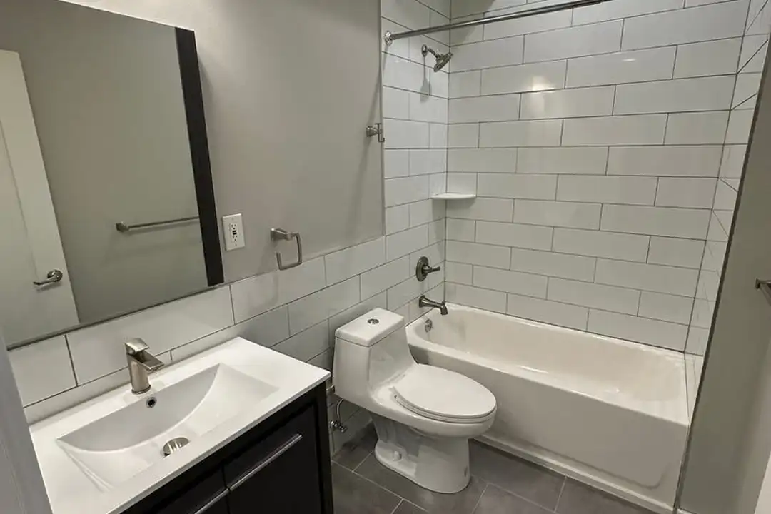 1636-54 W Flora St unit 1D – pohled 5