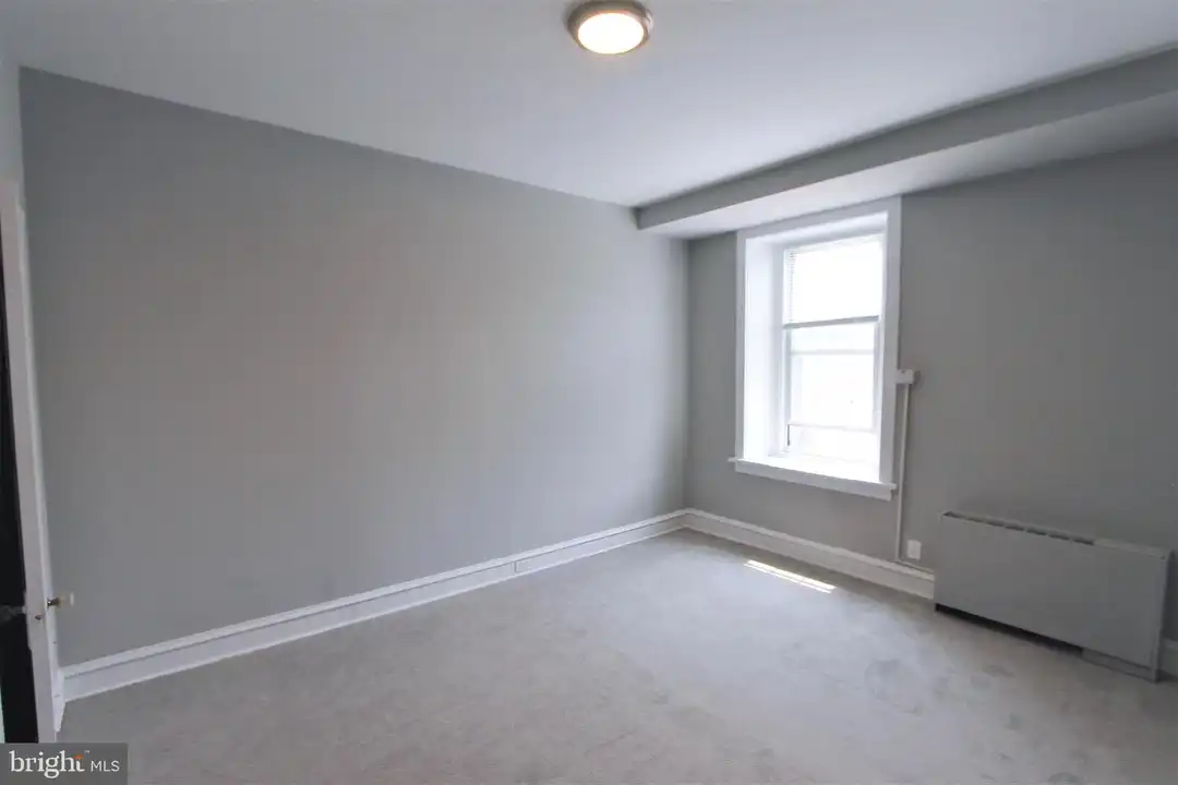 Apartment in Philadelphia - View 4