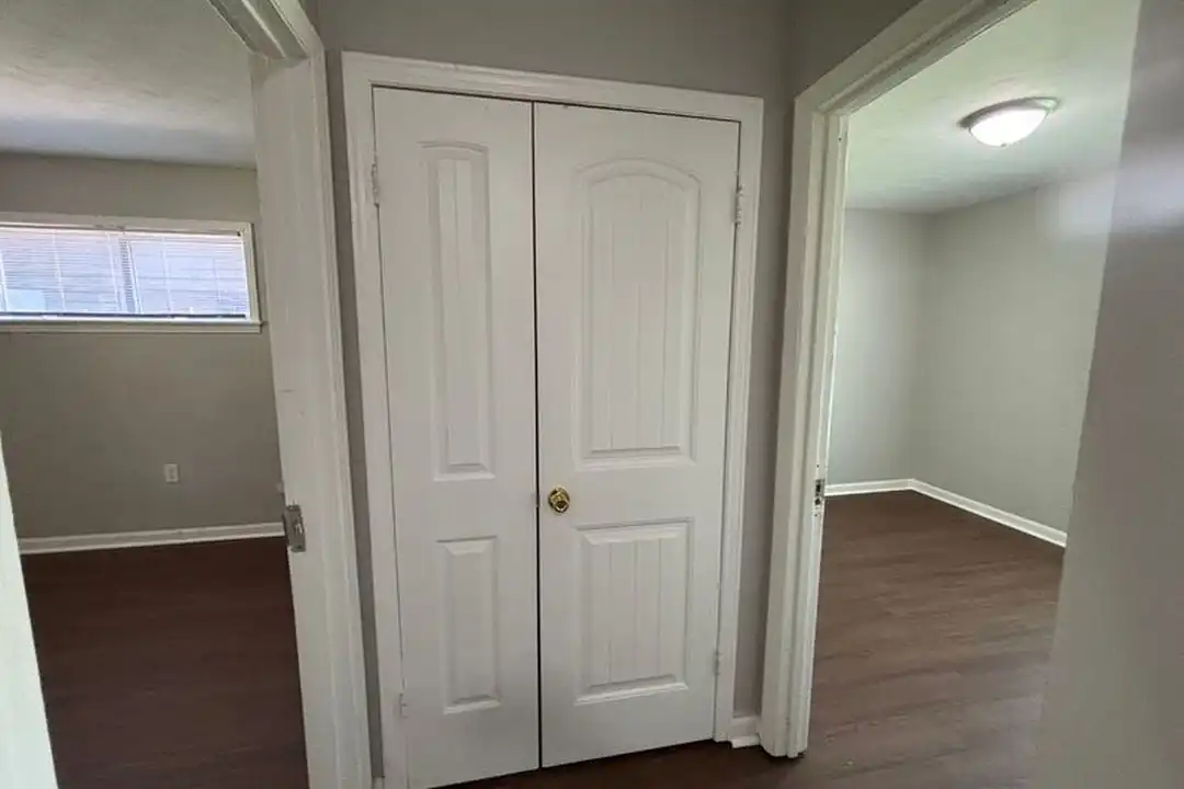 2771 Northmeade Ave - View 2