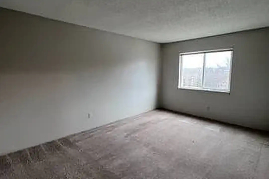 Bell Hollow Apartments – photo 1 of 69