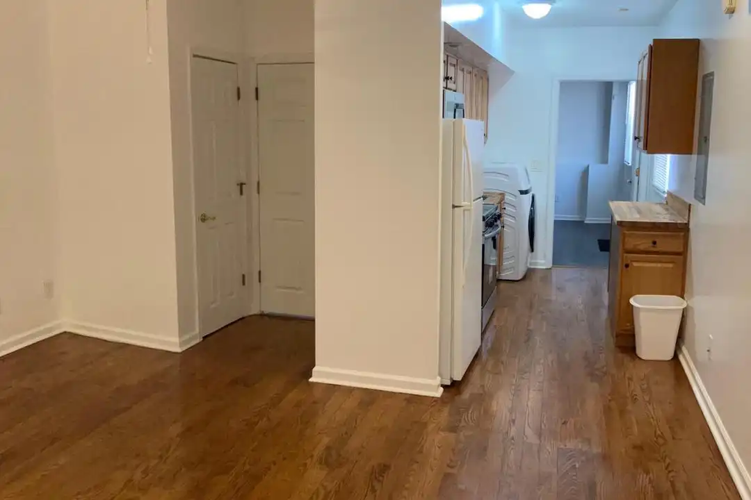 1109 S 23rd St unit 1R - View 4