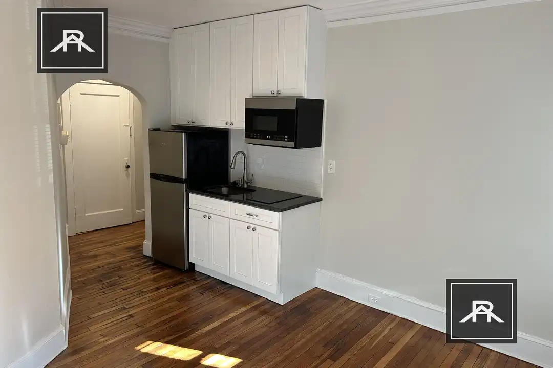 24 Chiswick Rd unit 5 - View 3