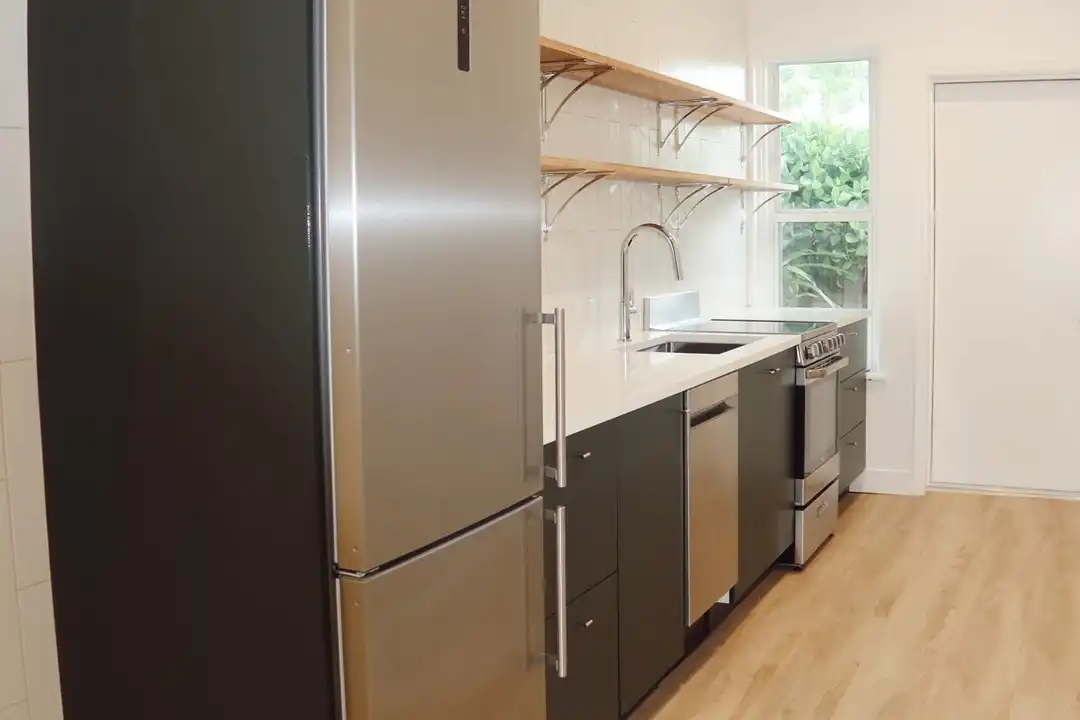 614 Palm St unit 1 - More