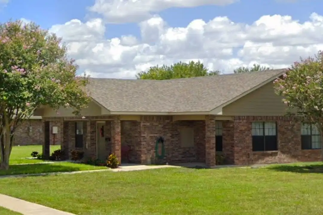 600 Sauz St - View 6