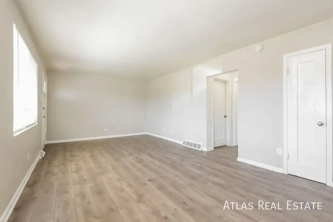 7137 E 60th Way - View 6