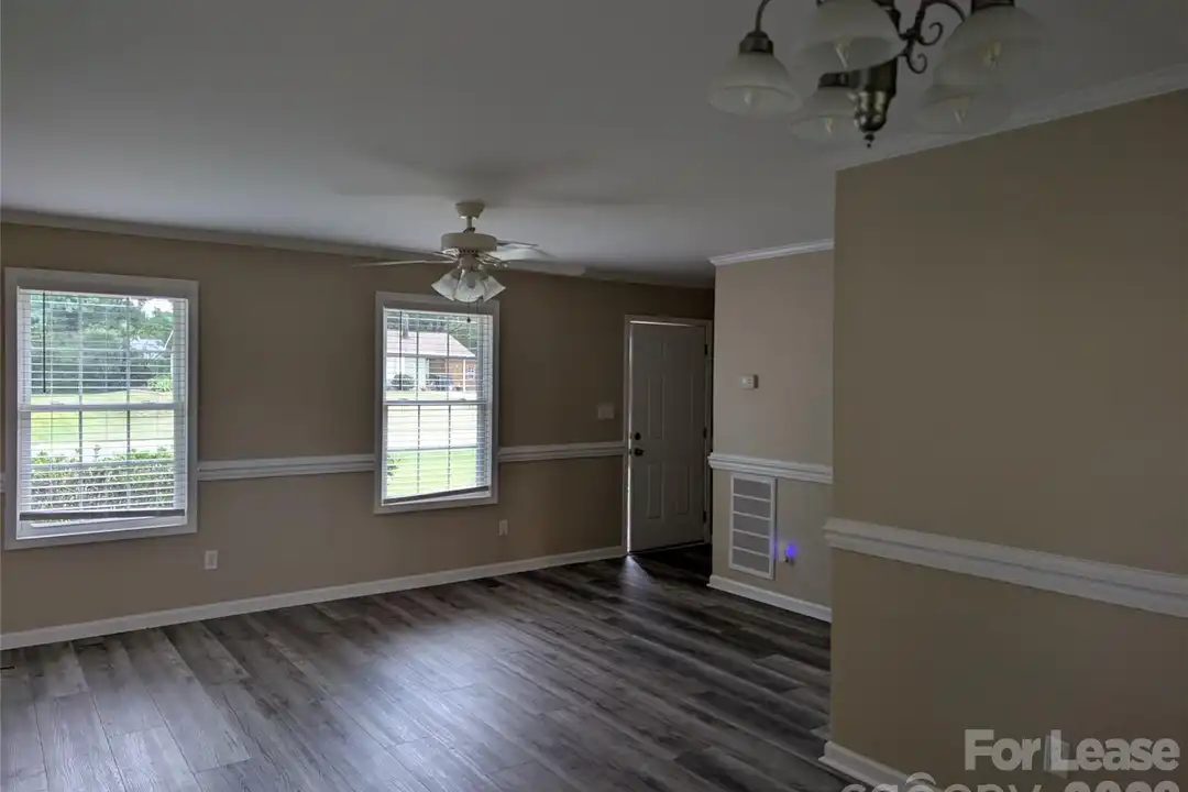 421 West Ave W - View 5