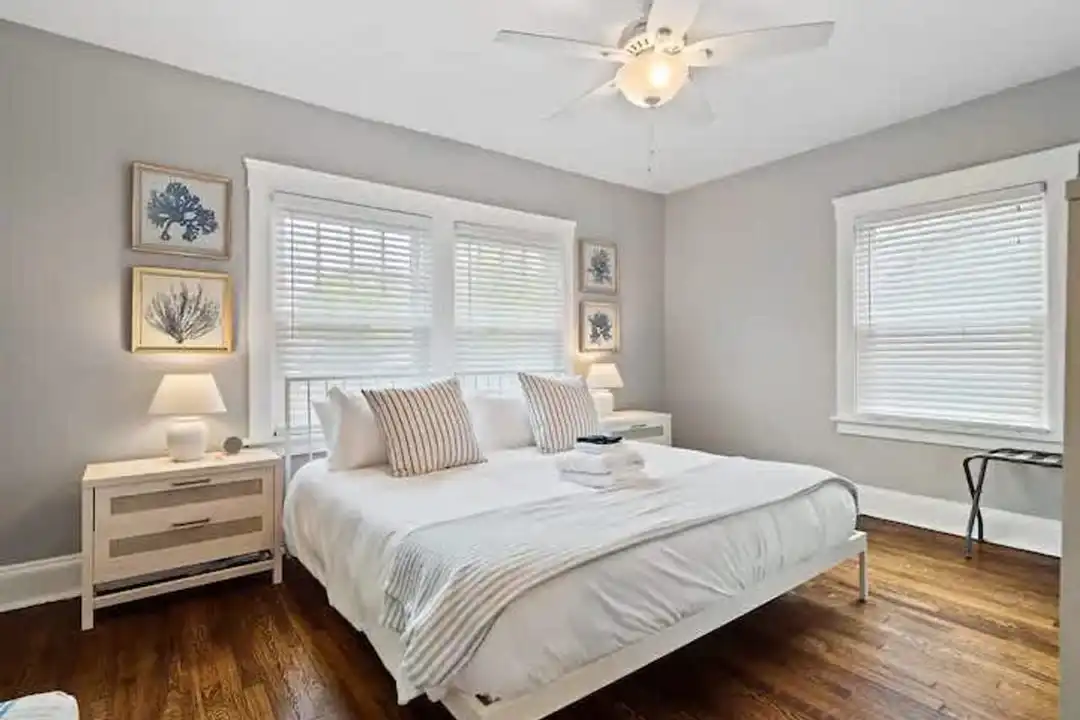 9711 Clifton Blvd unit 1593901P – photo 1