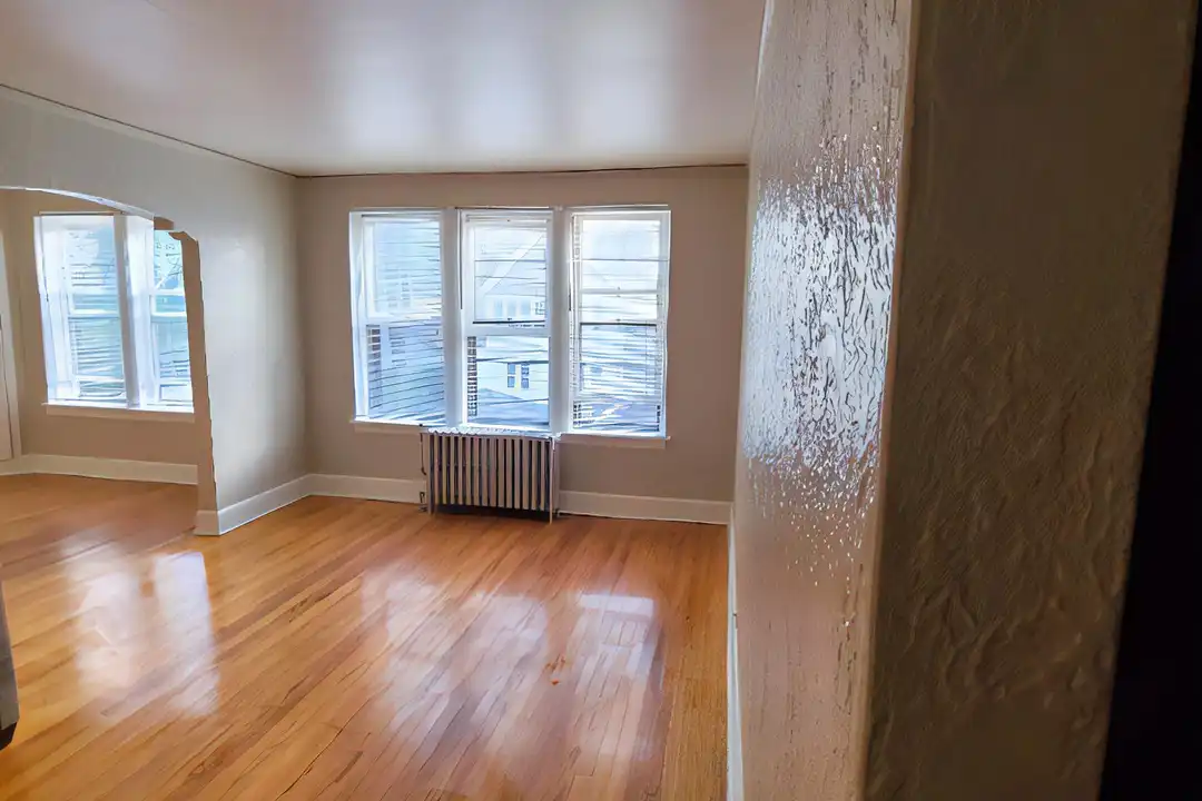 2937 N Bartlett Ave - View 6