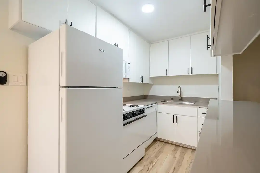 Tuscany Apartments - More