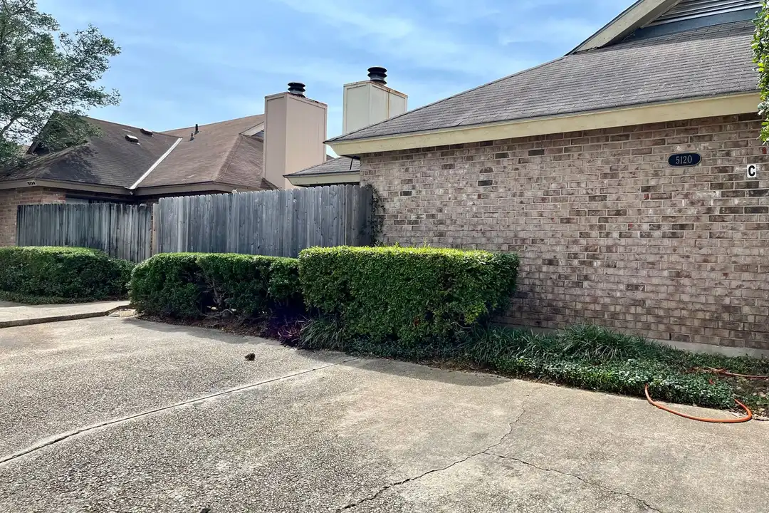 5120 Everett Ln unit Unit A – photo 1