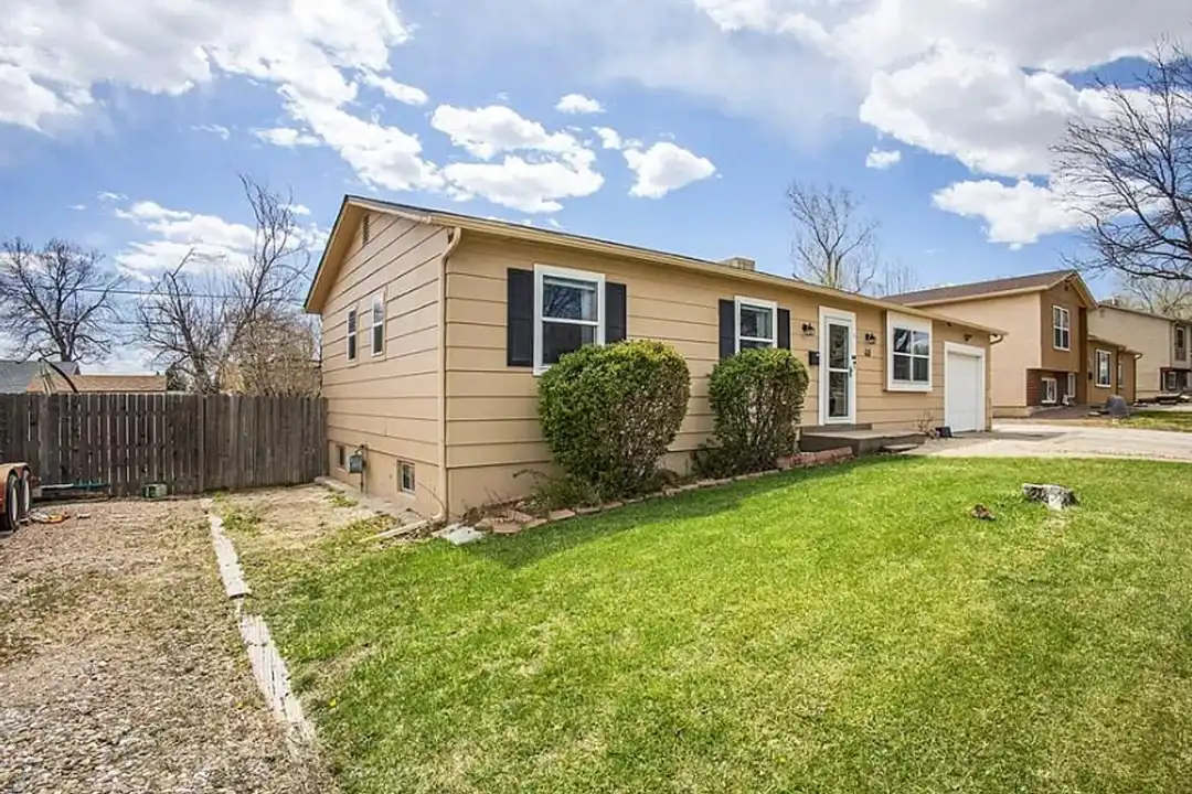 House in Pueblo - View 2