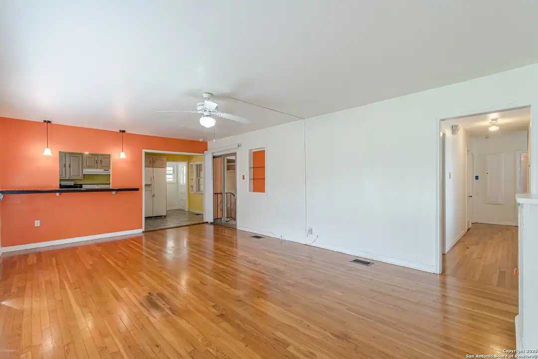 414 Alexander Hamilton Dr - View 5