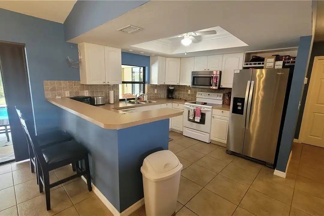 1929 NE 2nd Terrace - View 5