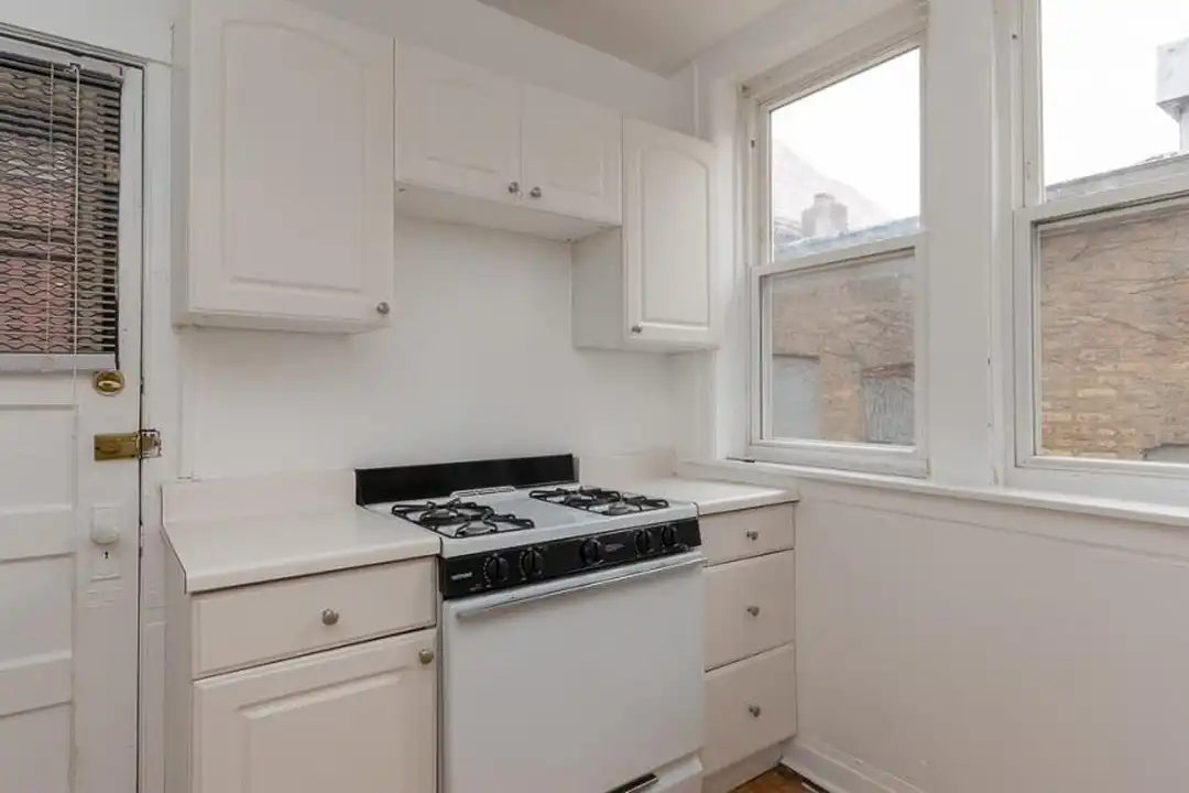 4409 N Kenneth Ave - View 3