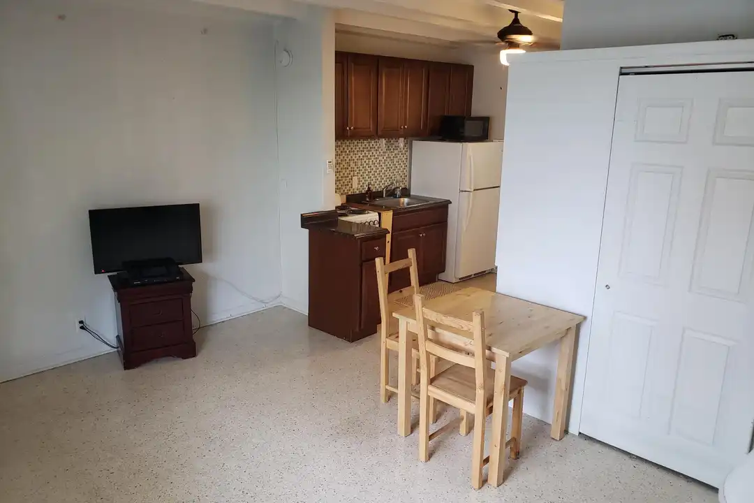 100 Cascade Ln #8 - View 2