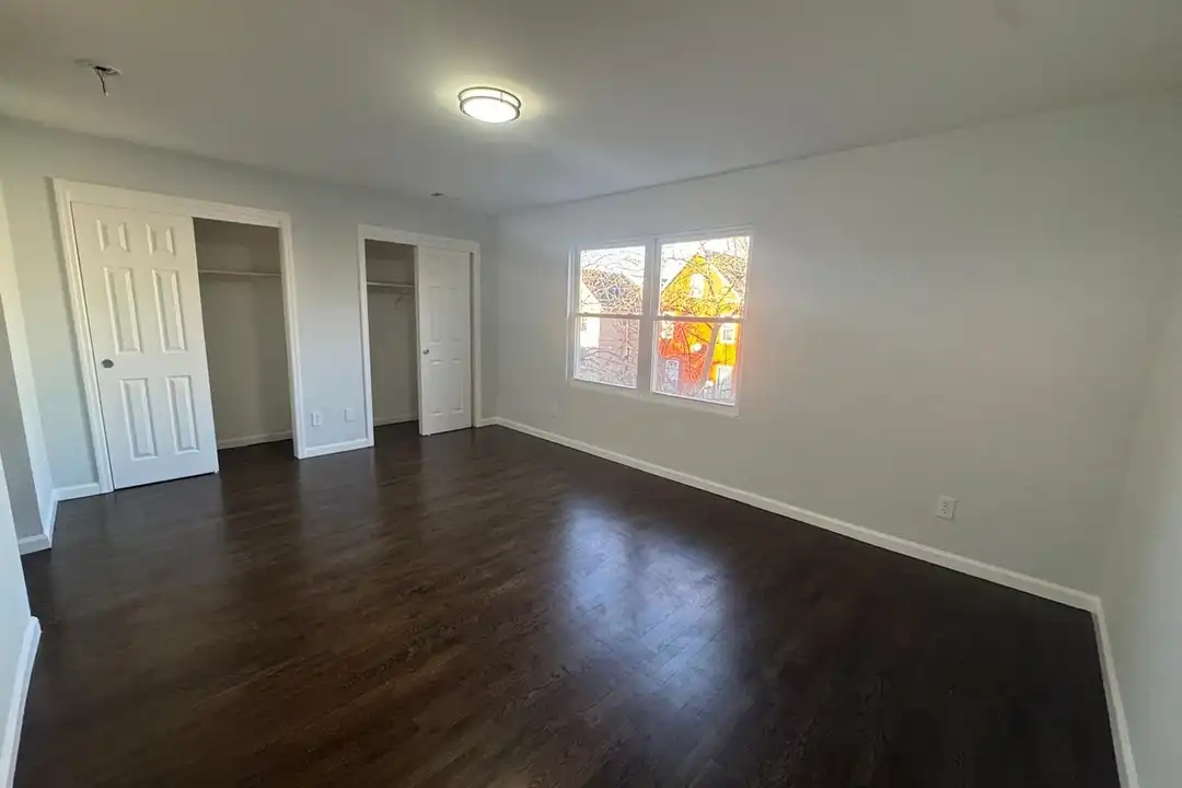 1057 Bond St unit 2 - View 5