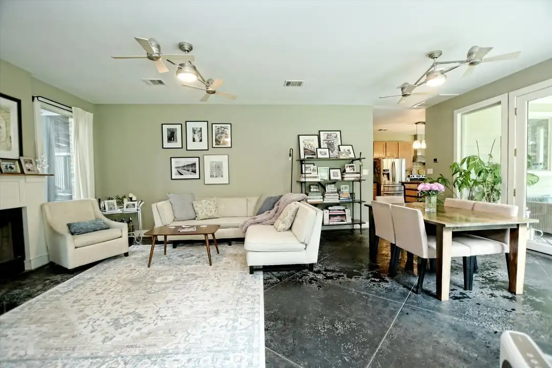 2605 De Soto Dr - More