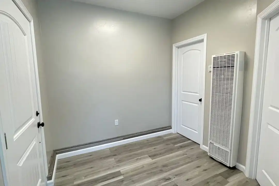 1543 Wallis Ave unit 1543A - View 2
