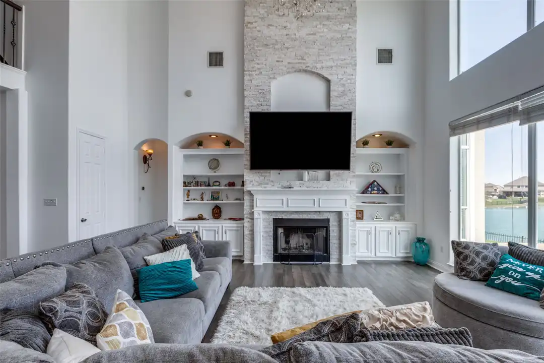 8 Cypress Point Ct - More