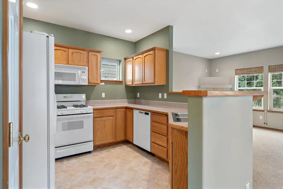 10618 NE Kingston Meadow Cir - View 5