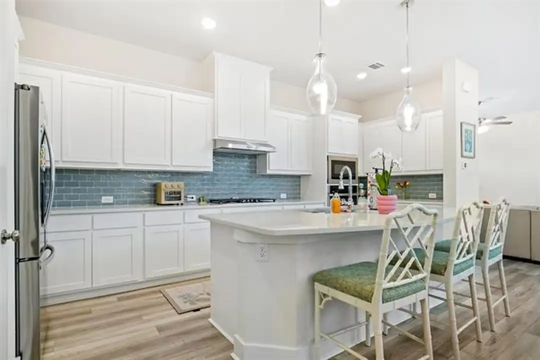 6113 Kessler Dr - View 5