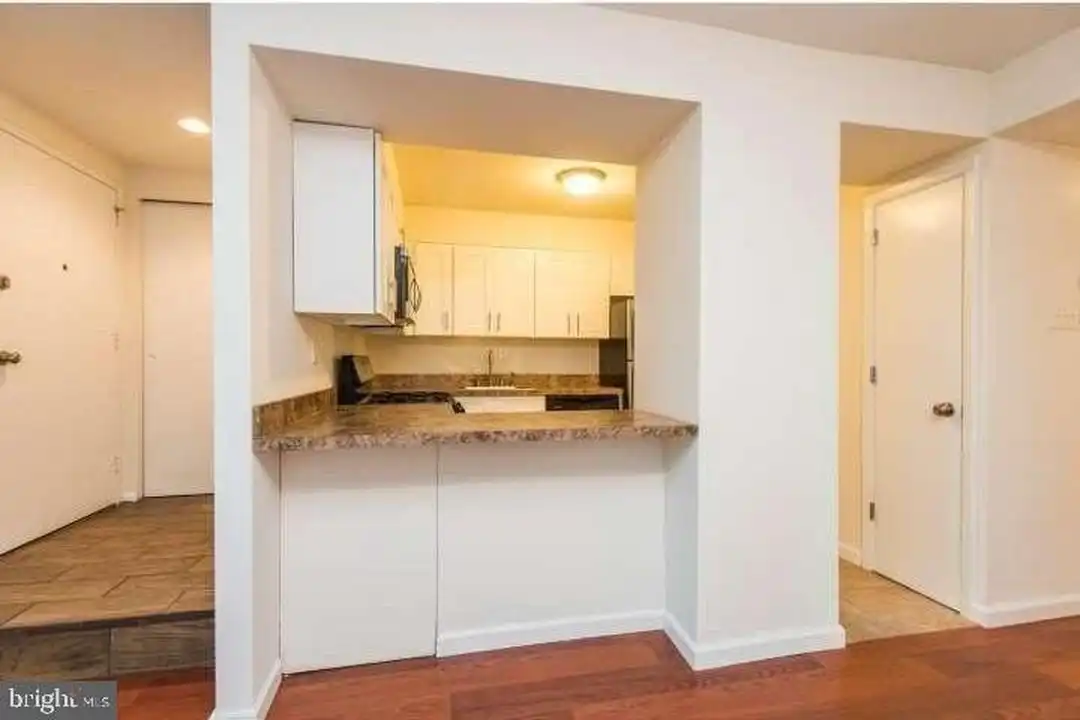 326 Hermit St - View 3
