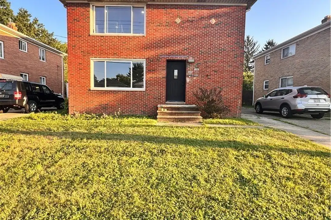 1626 Ridgewood Ave #1593913P, Lakewood – photo 1 of 24