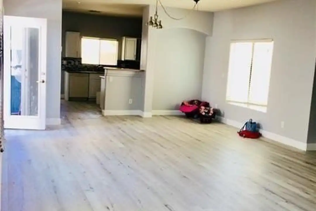 House in Las Vegas - View 5