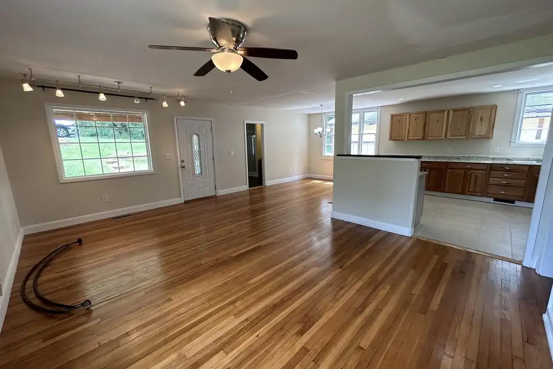 297 Fife Dr - View 4