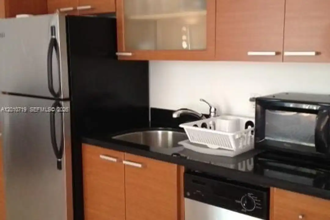1127 Euclid Ave #205 - View 4