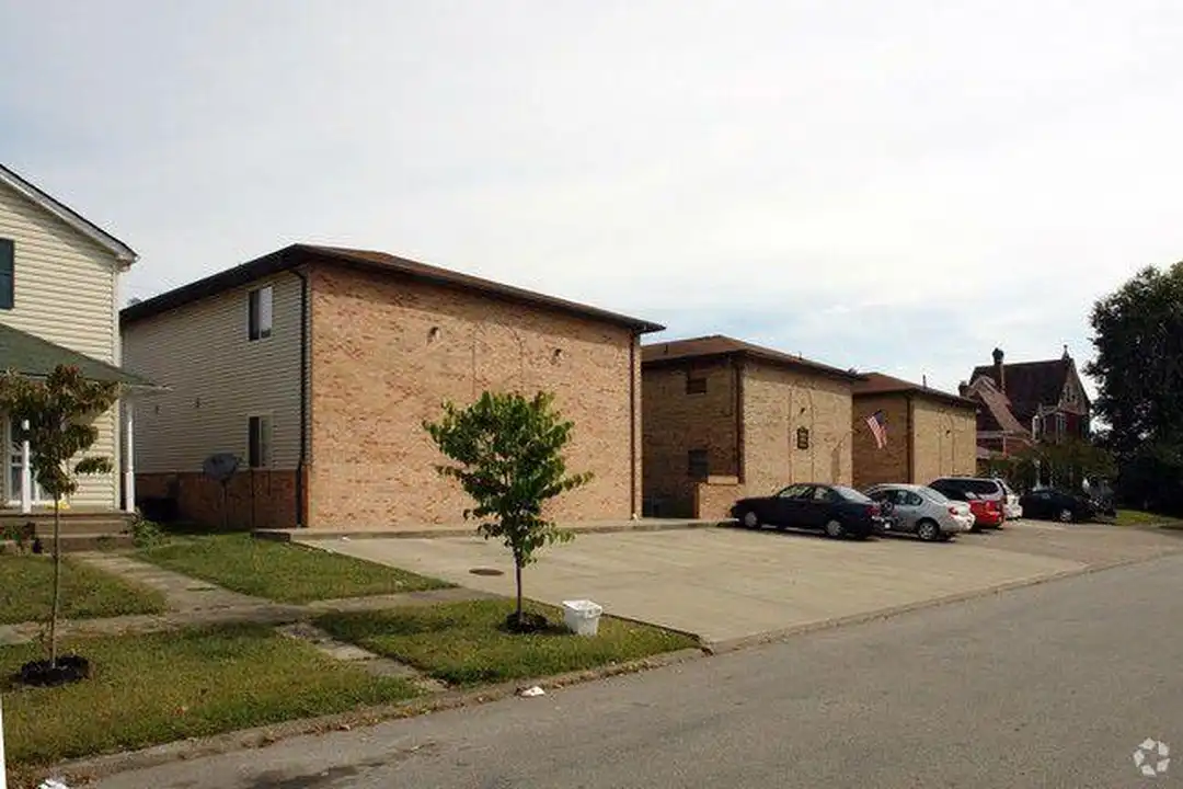 1515 Walnut St – photo 1 of 7
