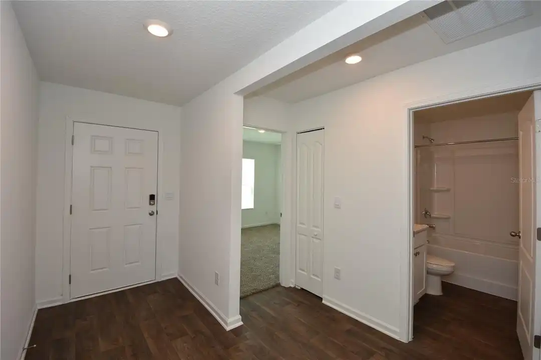 9 Springwood Dr - View 4