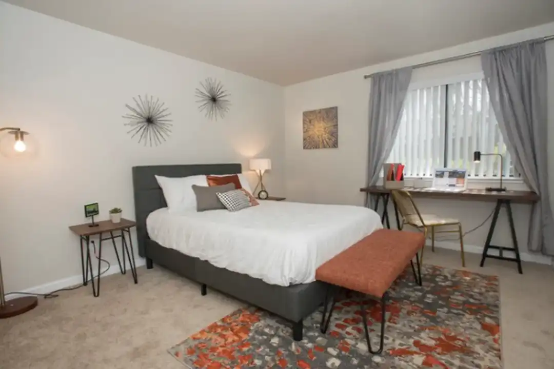 Park Lakewood Apartments - View 6