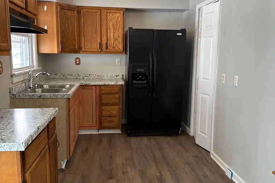 338 N Skyline Dr – pohled 5