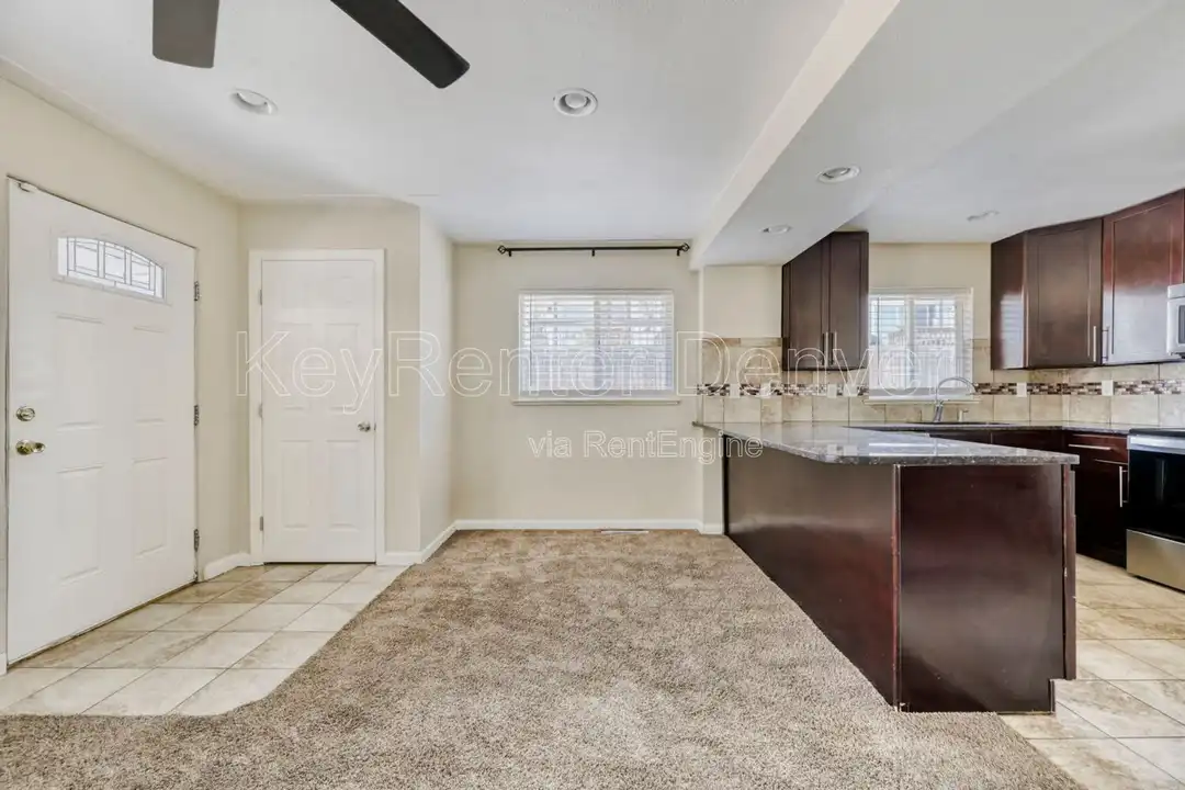 847 Tennyson St - View 4