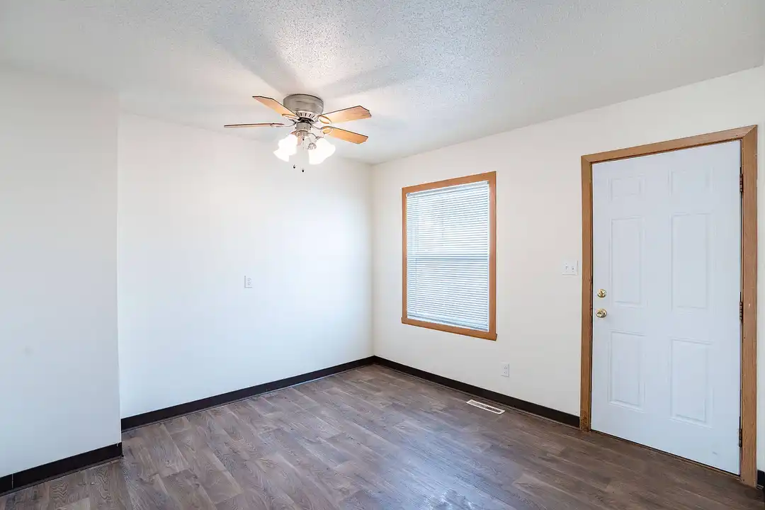 Sheyenne Terrace Townhomes – photo 1