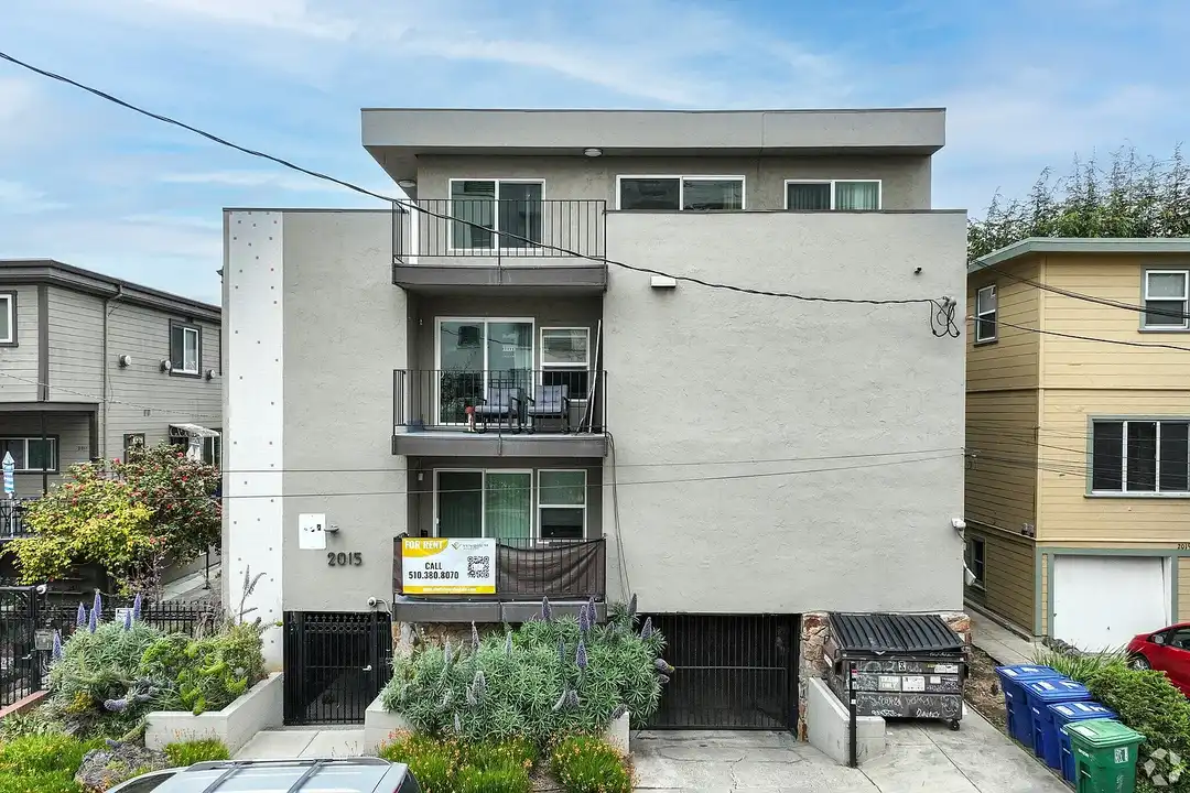 2015 Haste St. - View 2