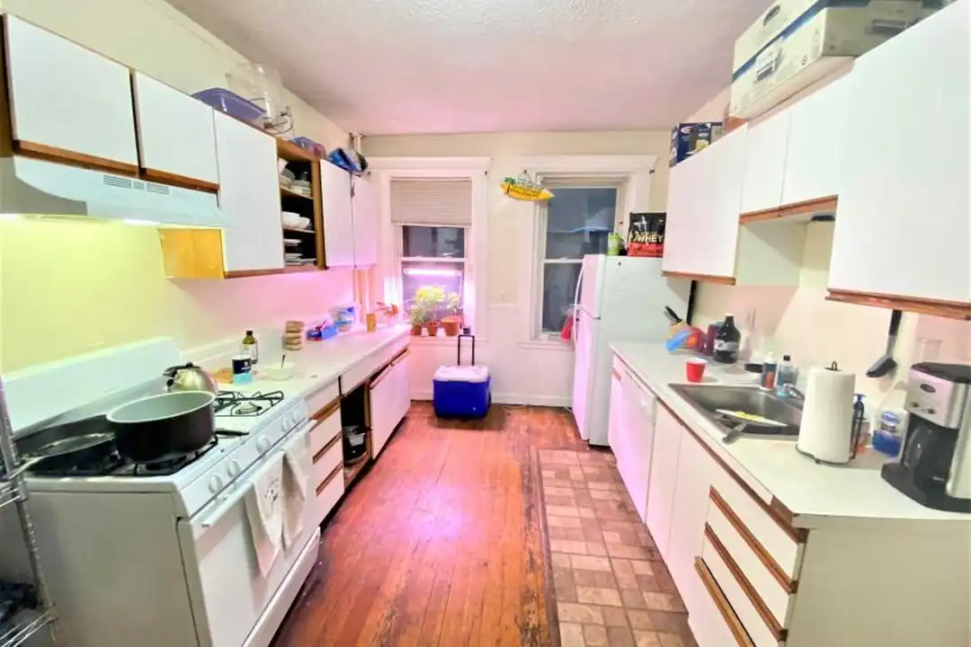 457 Park Dr - View 6